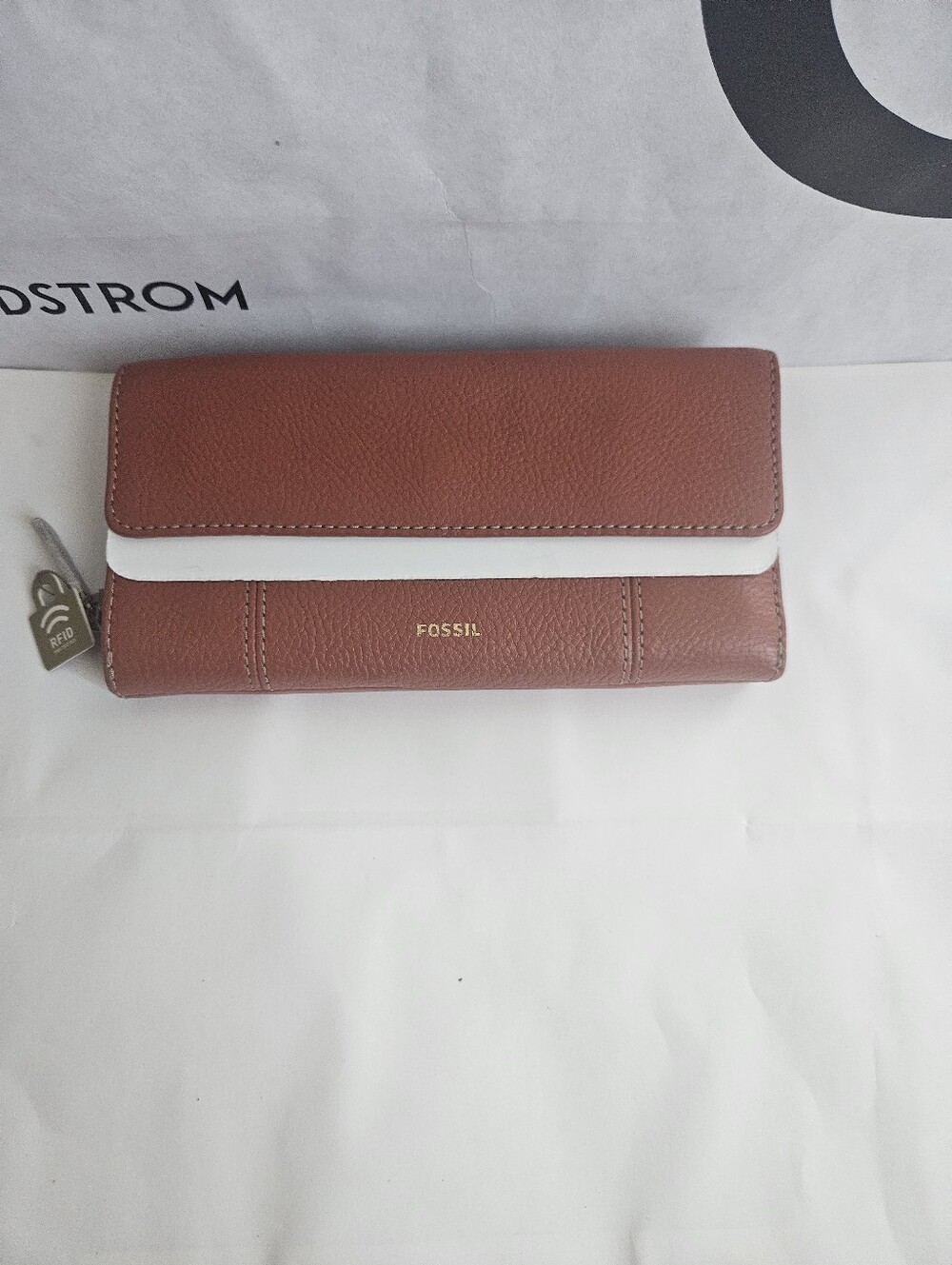 NWT Women's Fossil Jori RFID Flap Clutch Wallet Red Clay SWL3009619